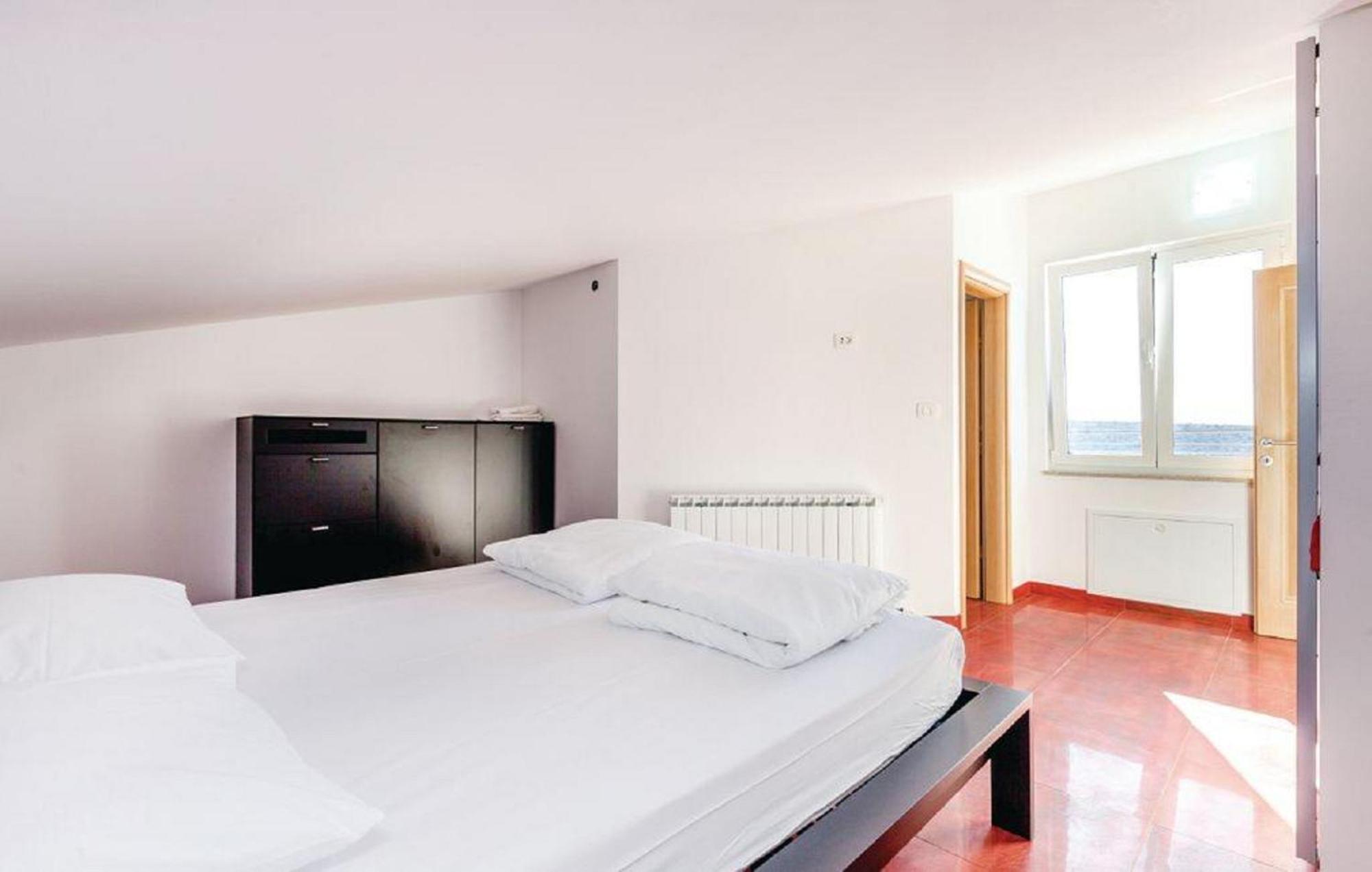 Apartments Host Barbat na Rabu Exterior photo